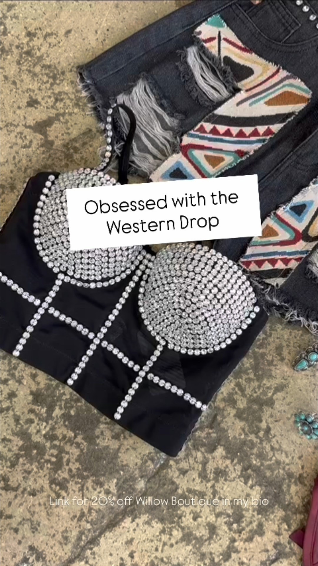 Obsessed with this western drop from Willow!!!


#LTKStyleTip #LTKOver40 #LTKFindsUnder50
