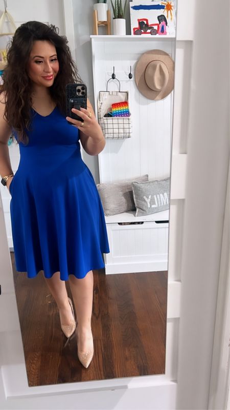 I love this dress it’s so flattering and I love the color I’m size medium and 5’2 it’s so flattering if you have a mom tummyy

#LTKFindsUnder50 #LTKMidsize