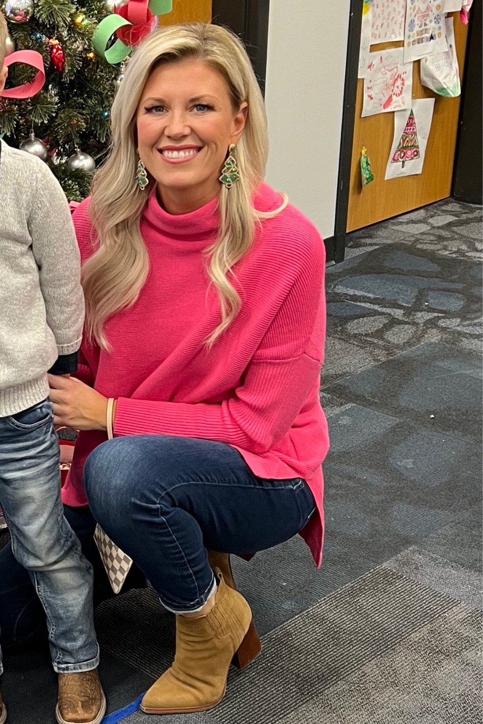 My favorite sweater!!! And my go to shoes!! 

#LTKshoecrush #LTKstyletip #LTKFind