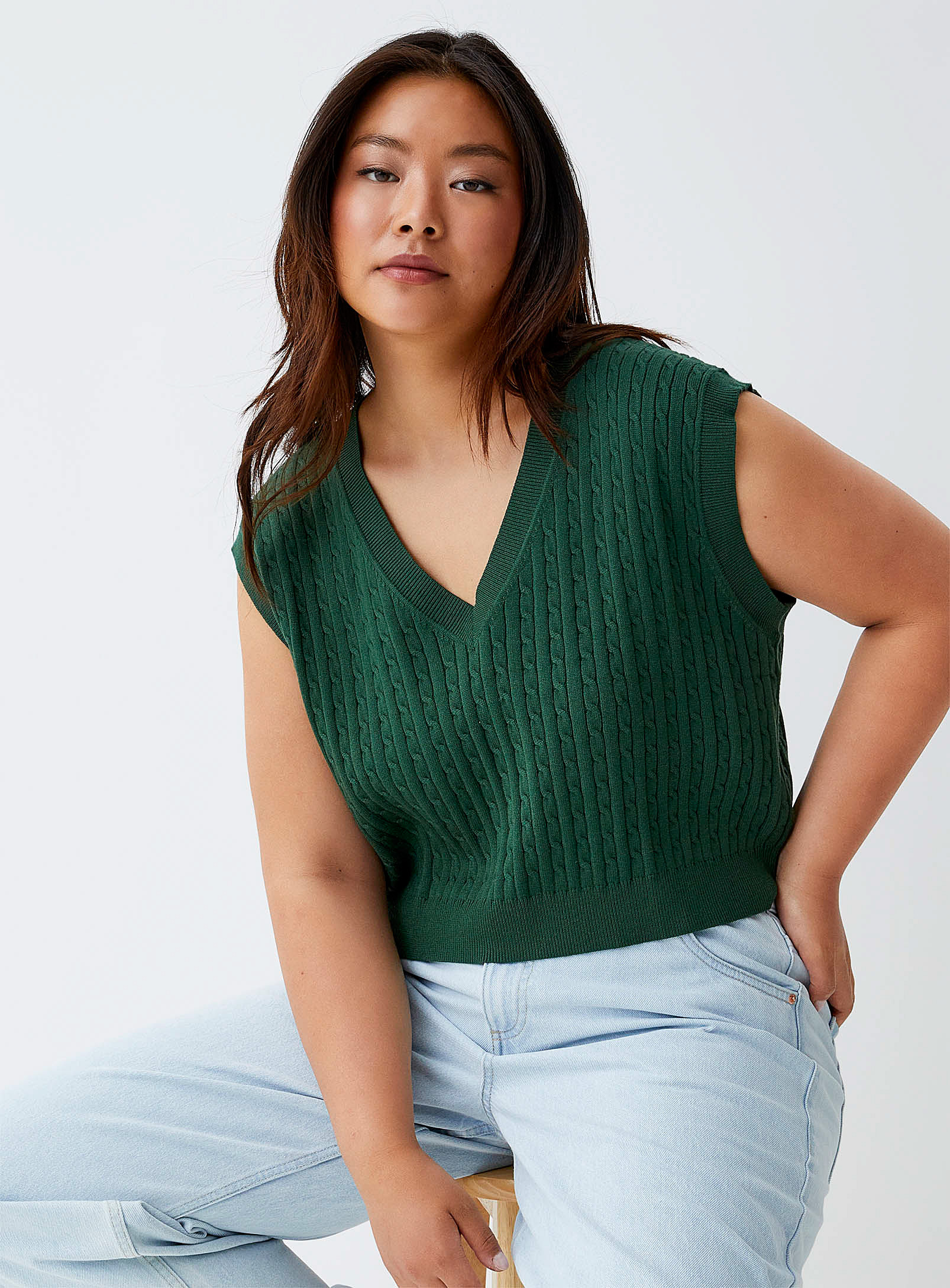 Twik - Mini cables sweater vest (Women, Green, SMALL) | Simons