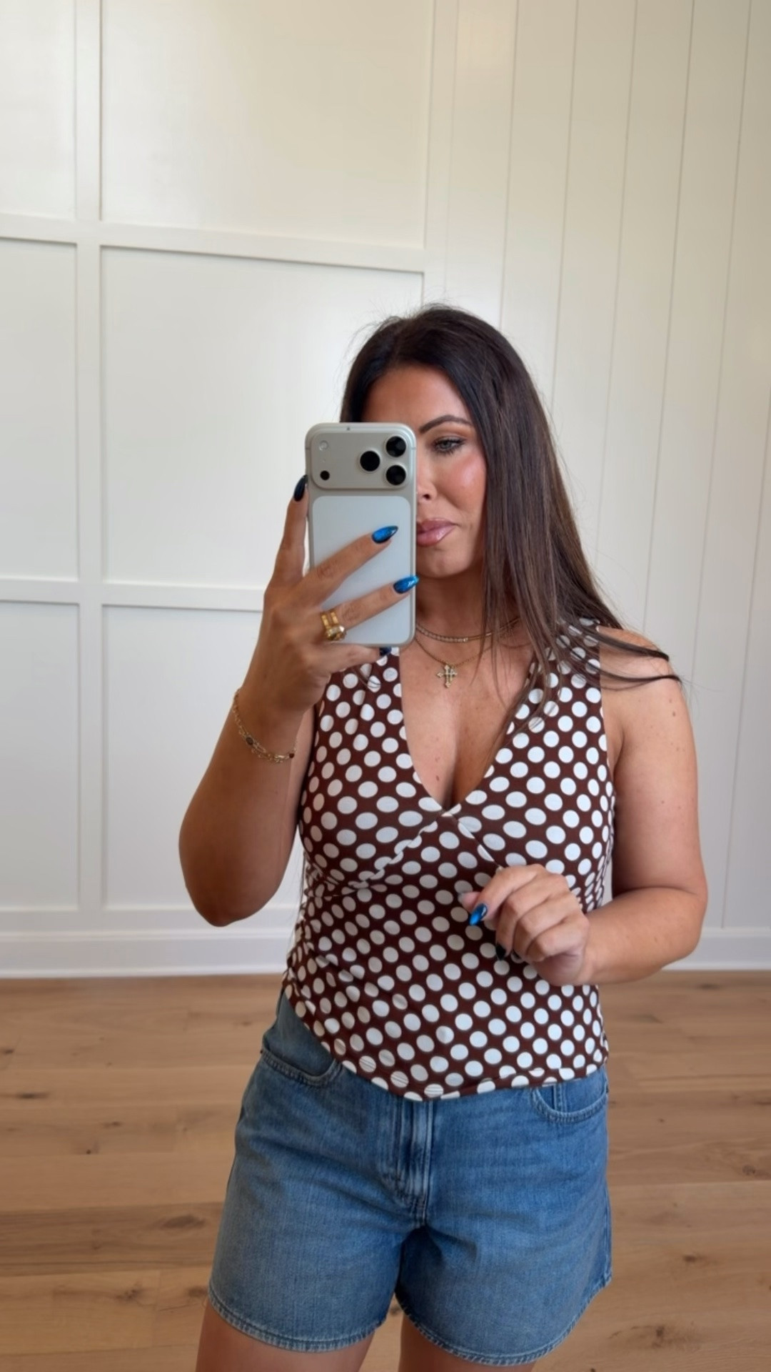 This top is on sale 🔥 I’m obsessed with the brown polka dot it’s the perfect elevated basic! I will be wearing this on repeat!🤎

#LTKmomlife #LTKootd #LTKgrwm