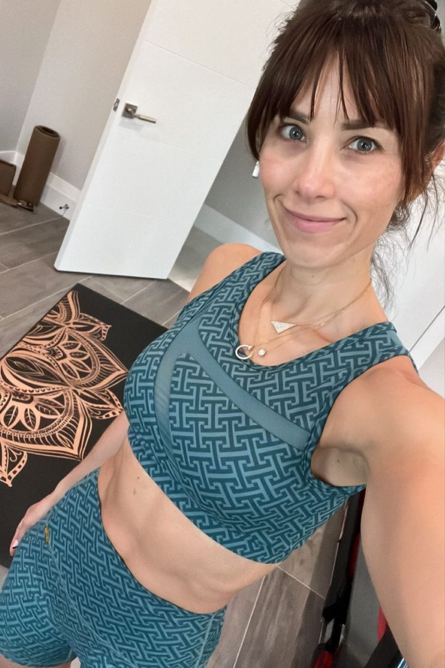 First Class Cleo

Activewear


#LTKFitness #LTKstyletip #LTKFind