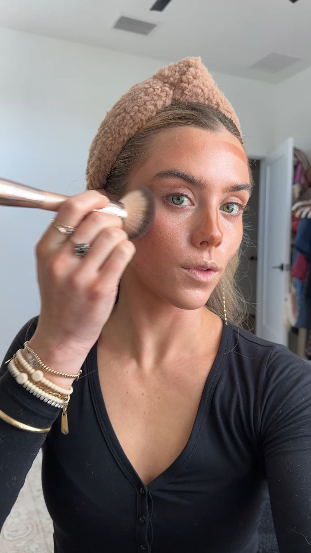 My code for Dibs is SLOANE. DIBS Beauty's Duo Brush Face for Cream + Powder is the ultimate go-to complexion tool. Use the dense angled side for creams and the fluffy side for powders

#LTKgrwm #LTKBeauty #LTKSaleAlert