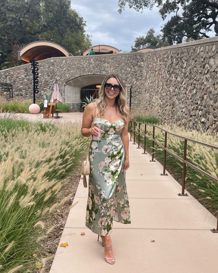 Spring wedding guest dress
Comes in 3 colors and comes in petite sizing. 

Reformation floral dress- 6 petite
Schutz- clear heels
YSL bag
Celine sunglasses

Spring dress, silk dress, petite, sandals, spring outfit, floral dress

#LTKSeasonal #LTKstyletip #LTKwedding