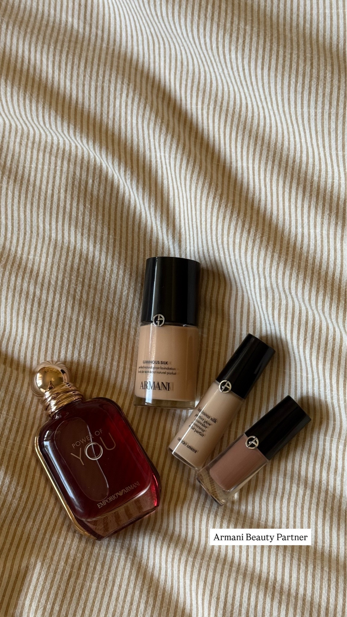 Four of my fall favorites from @Armani beauty 
- luminous silk foundation shade 4.5
- luminous silk concealer shade 4
- eye tint shade 22M
- Power of You fragrance 
Pick them up at @Sephora 
#armanibeautypartner #armanimakeup #powerofyou #fallfavorites