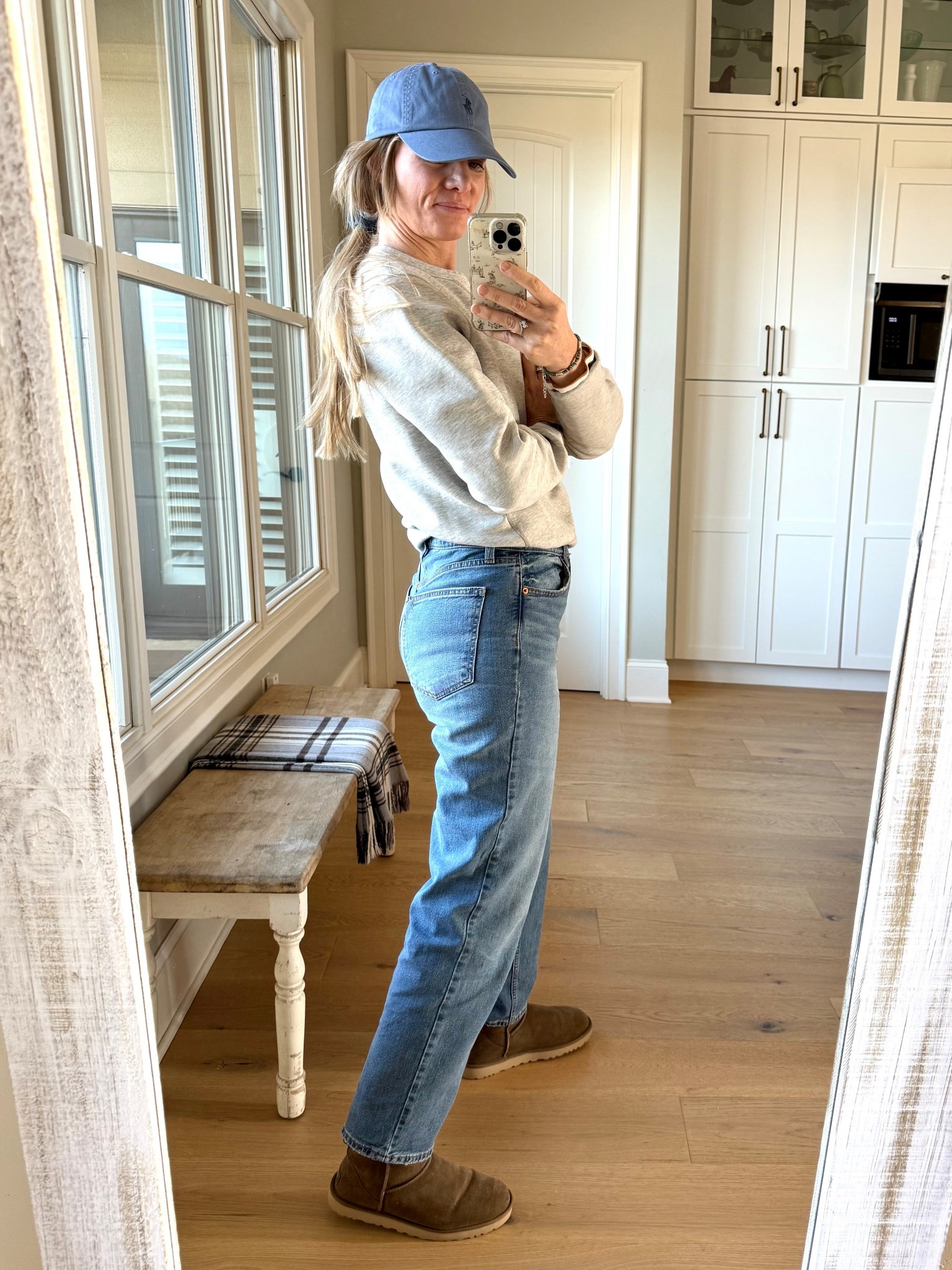 These jeans!!

Size reference 
5’ 9” 140 lbs

Grey sweatshirt - men’s medium

High waisted jeans - 6
(Normally a 27)

UGG boots - Tts 


Causal winter outfits. Uggs and jeans outfits. Target jeans. Sweatshirt and jeans outfits. 

#LTKOver40 #LTKmomlife #LTKTall