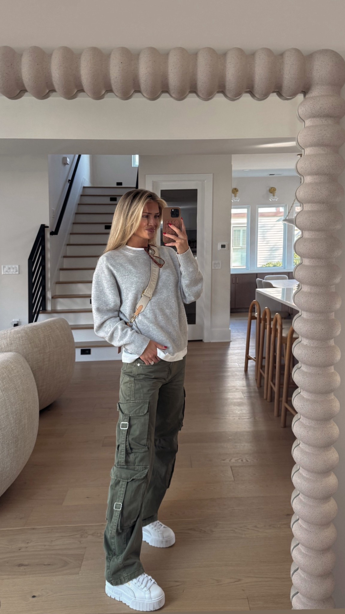 Church fit 🫶🏼

Size medium in sweater!