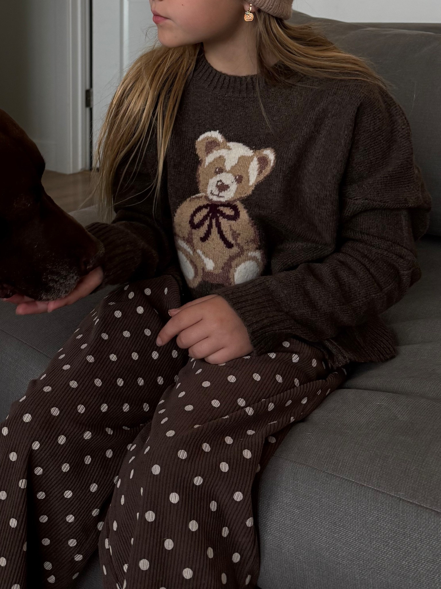 Girls sweater.🧸🤎

#girlssweater #walmartkidsweaters #walmartkids #brown #bearsweater



#LTKU #LTKSeasonal #LTKHoliday