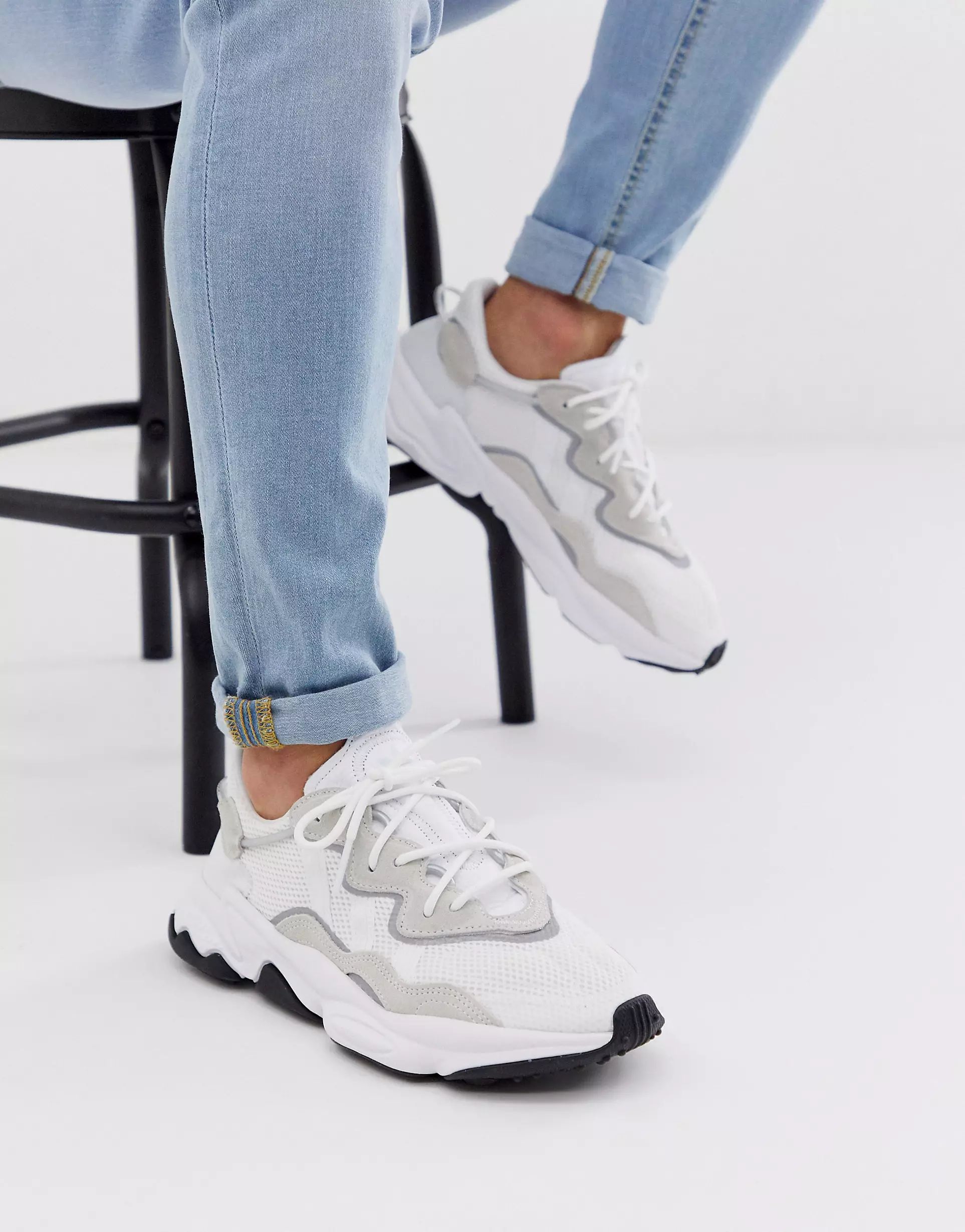 adidas Originals – Ozweego – Sneaker in gebrochenem Weiß | ASOS (Global)