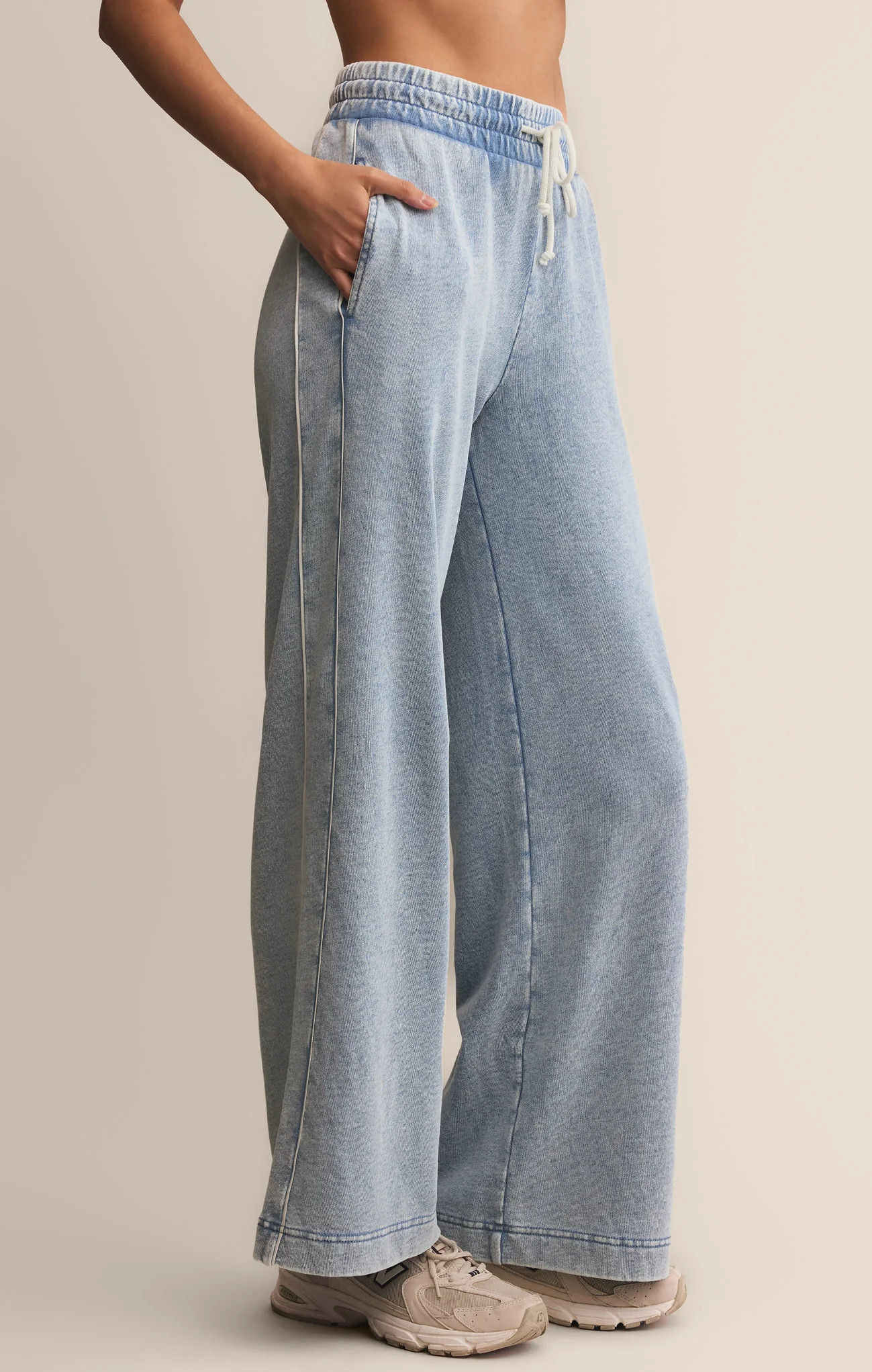 Z SUPPLY Women's Sport Stripe Knit Denim Pant, Washed Indigo, Medium | Z Supply