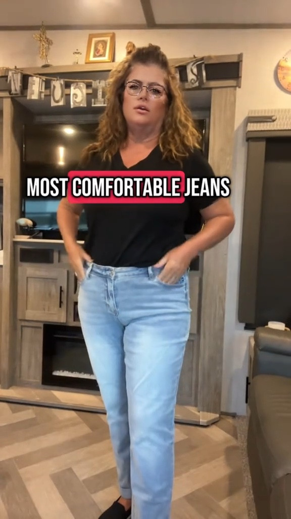 Judy Blue Jeans#jeans#comfortable#Tshirt

#LTKOver40 #LTKootd