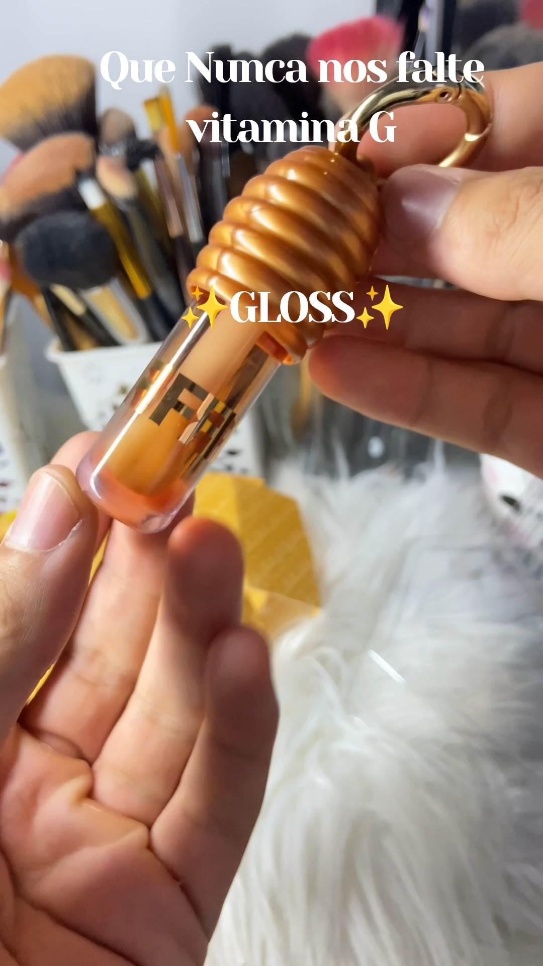 Quem não ama um gloss novo ? 🥹💛🐝🍯

#LTKbolsa #LTKguiadepresente #LTKbeleza