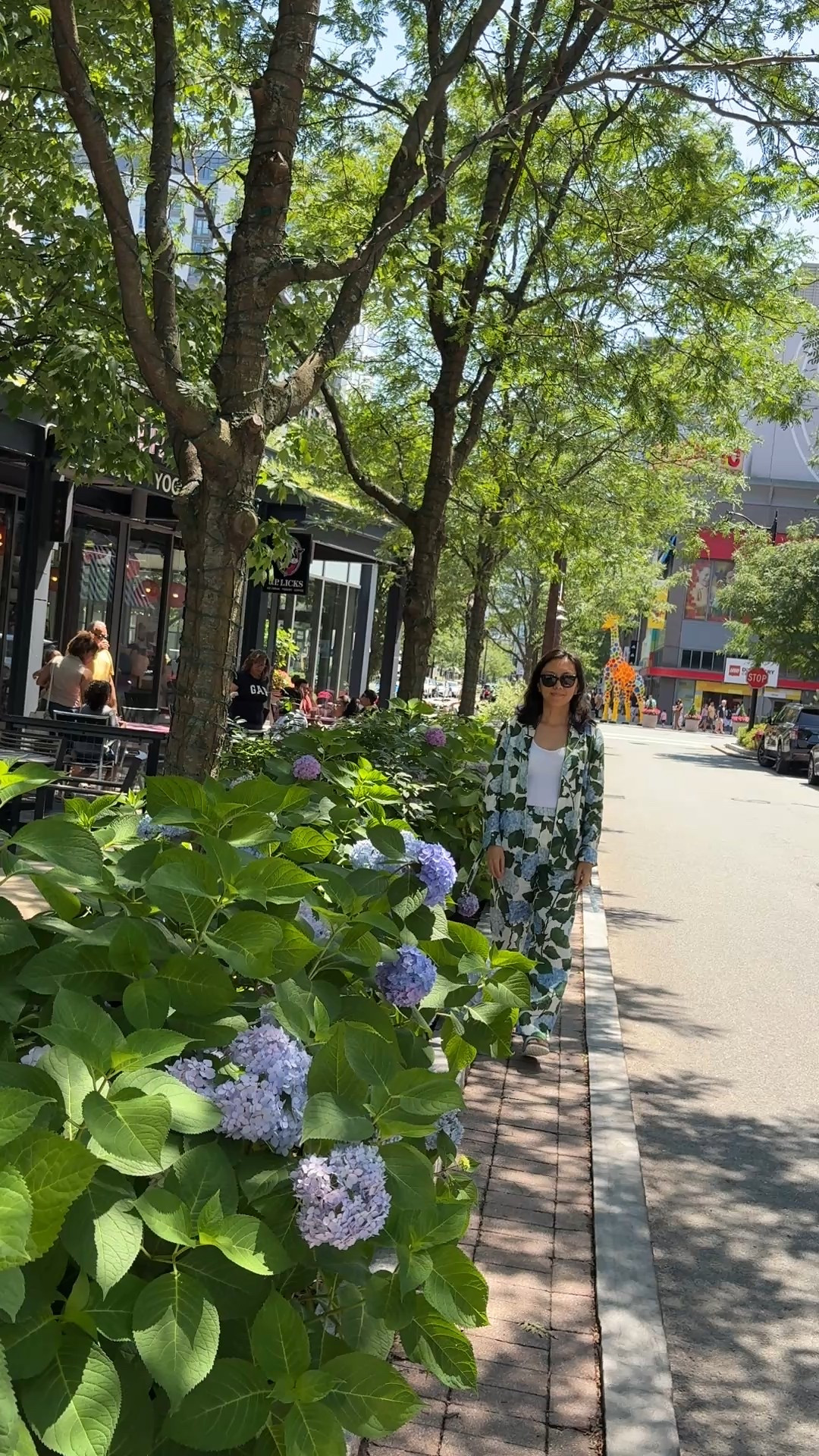 Hydrangea season in New England. I linked similar deadstock hydrangea print Oscar de la Renta fabric. 