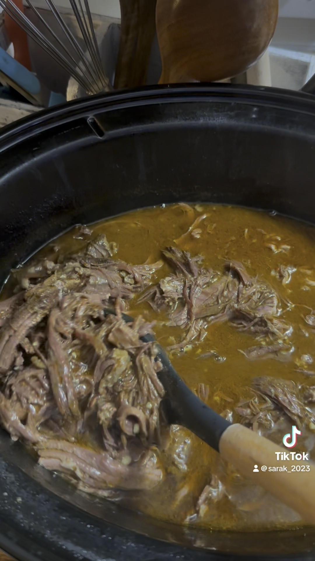 Birria tacos 👩‍🍳😋

#LTKFamily #LTKHome #LTKWatchNow