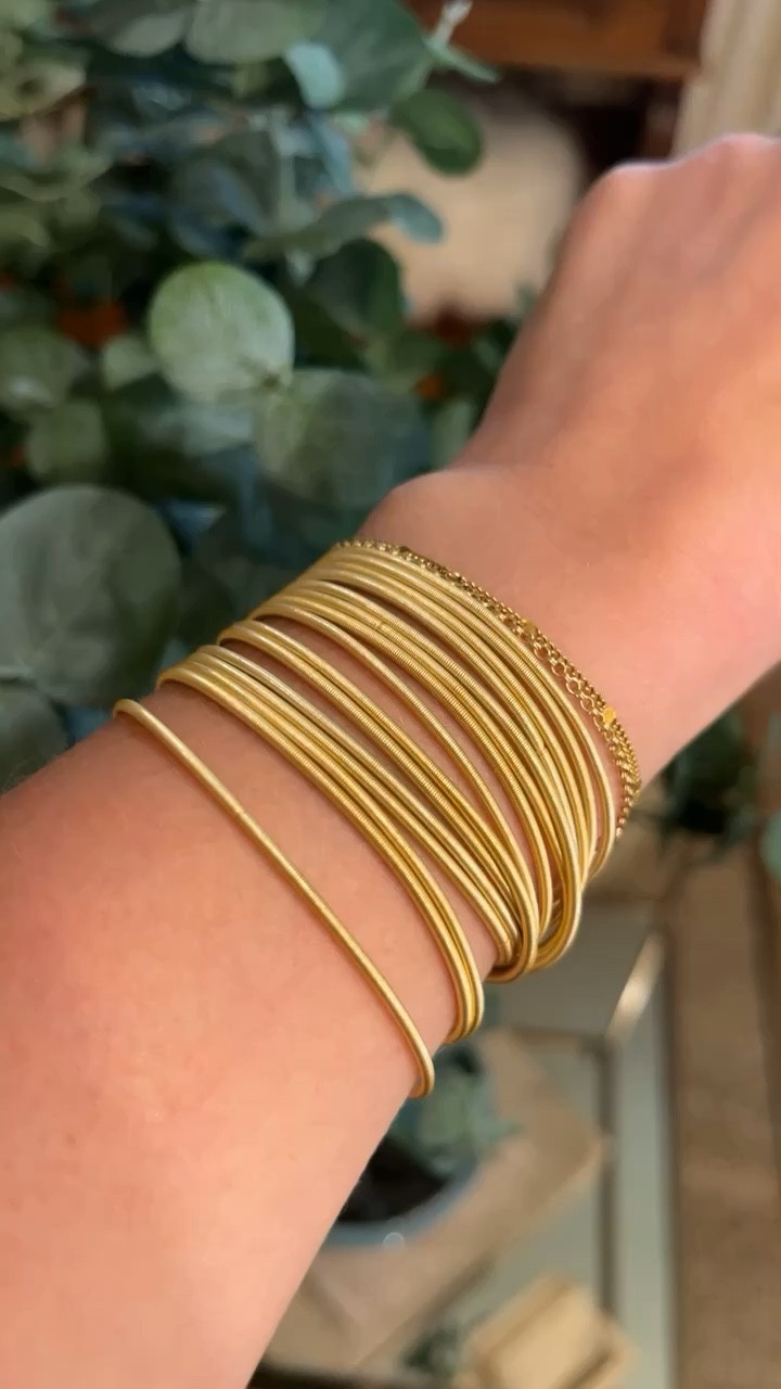 Another bracelet stack from Amazon! So easy to throw on
..
#LTKGiftGuide

#LTKWorkwear #LTKFindsUnder50