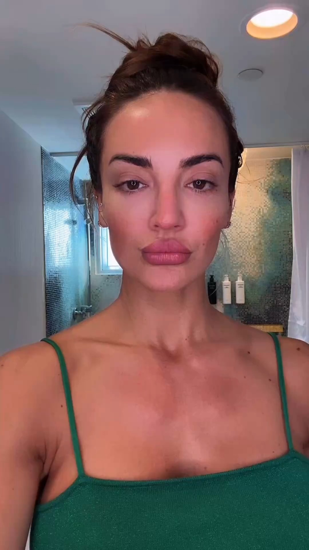 GRWM: Budge-Proof Makeup That LASTS All Durrr 🤌🏽

Listen, we’re not here for makeup that ghosts us halfway through the day. If I’m on set, at an event, or just living my best glam life, my face needs to STAY SNATCHED. No creasing, no sliding, no disappearing acts! 😤

This routine isn’t about foundation or eye makeup—this is everything else I do to make sure my glam stays locked in all. day. long. From the ultimate priming hack to setting techniques that keep everything in place (because under-eye creases? Never heard of her).

✨ Everything I used is linked in my LTK, so you can grab the must-haves for yourself! Try it out and thank me later. 😉

#FlawlessAllDay #MakeupThatMovesWithMe #GRWM

#LTKBeauty