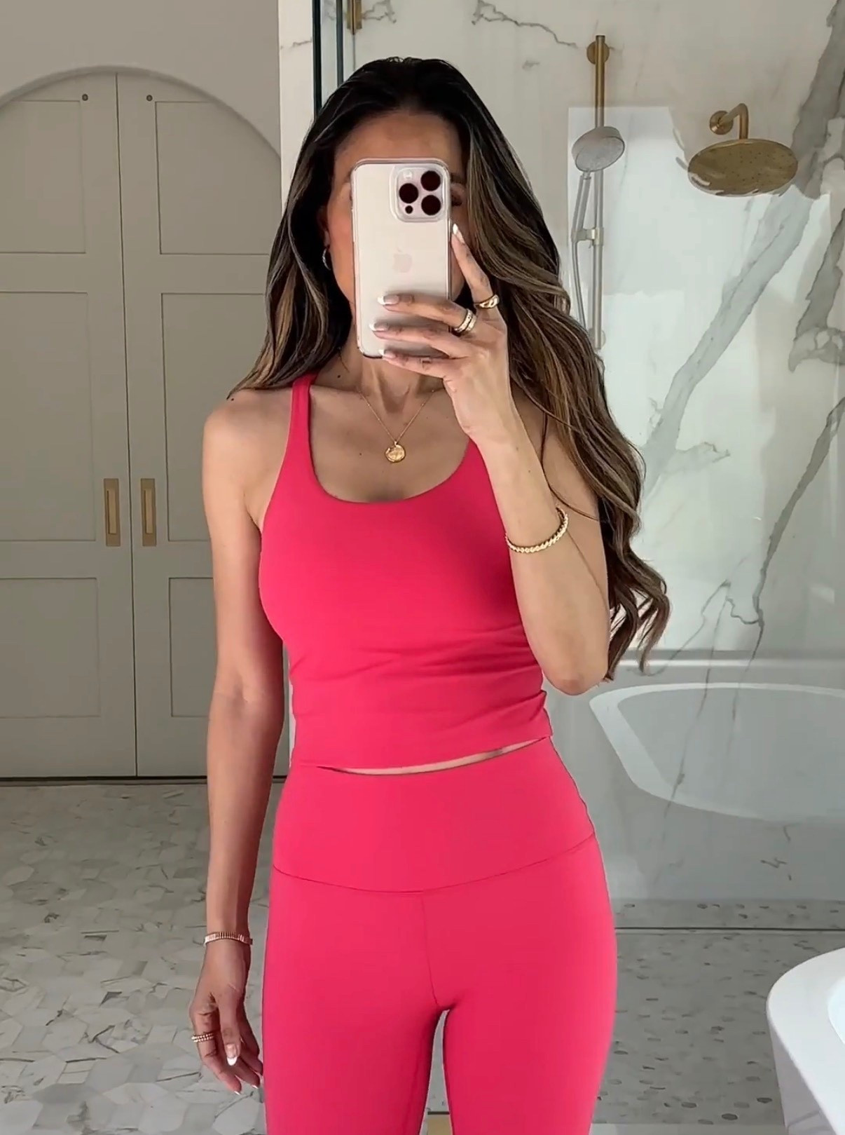 Scroll to shop! Follow for more finds! Xo! 🥰

#LTKgrwm #LTKootd #LTKdayinmylife