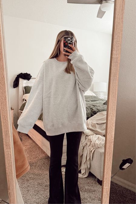 This crewneck is a MUST! I own it in multiple colors because I love it so much 🤍


Loungewear | Leggings | Winter Outfit | Comfy Outfit

#LTKSeasonal #LTKstyletip #LTKfindsunder50