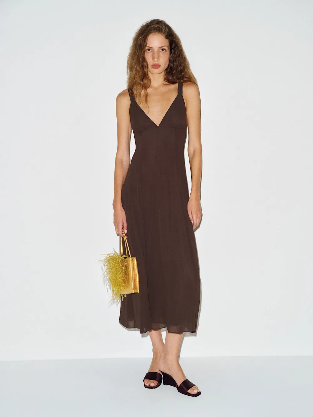 Okayyy these Reformation fall finds are making me want to redo my whole closet 😍🍁 The dresses are so flattering, the sweaters look perfectly cozy, and those jackets + coats are exactly what I want for layering season. Such good pieces for that effortless but put-together fall look.

#ReformationFinds #ReformationDress #FallFashion2026 #FallStyle #FallWardrobe #FallSweater #FallJacket #FallCoat #AutumnOutfits #ChicOutfits #FallLayers #FallFashionInspo #CasualFallStyle #FallLooks #WomensStyle #FallShopping 

 #LTKSeasonal #LTKU #LTKSaleAlert