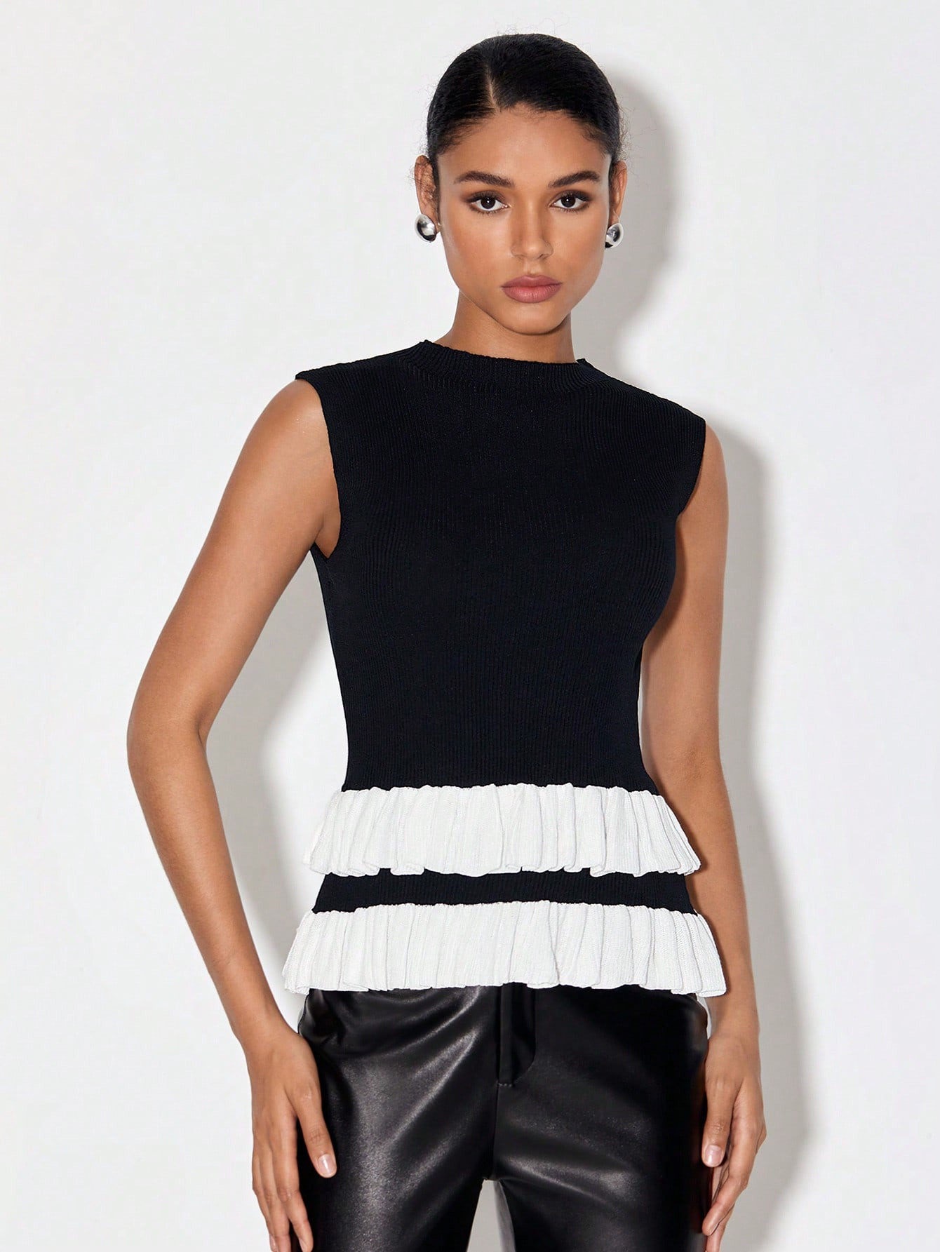 CIRCE Two Tone Ruffle Hem Knit Top | SHEIN