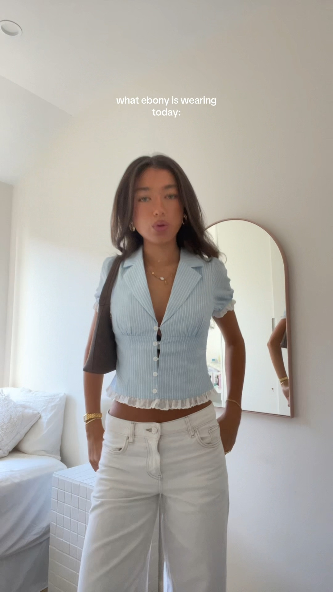 the sweetest top ever 💙

#LTKsummer #LTKFashionMonth #LTKaustralia