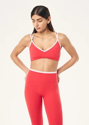 PARAMOUNT SPORTS BRA IN STRAWBERRY & SOFT PINK | P.E Nation AU