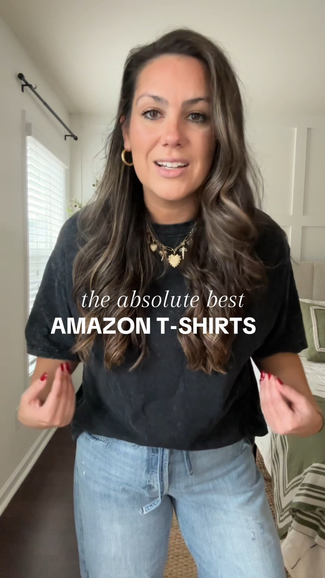 My favorite Amazon shirts!! 

Everything is linked!🫶 

#amazonfashionfinds #amazonmusthaves #fashion #midsizefashion #amazonfashion 