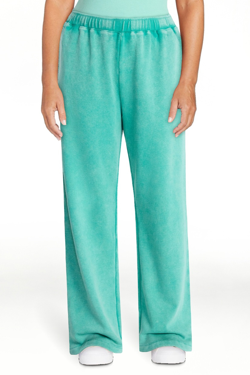 No Boundaries Washed Fleece Wide Leg Pants, 31" Inseam, Women's XXS-XXL - Walmart.com | Walmart (US)