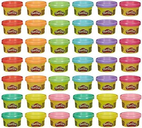 Play-Doh Handout 42-Pack of 1-Ounce Non-Toxic Modeling Compound for Kid Party Favors, Halloween T... | Amazon (US)