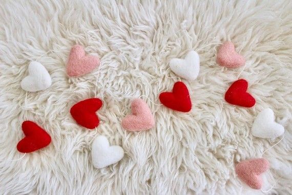 Heart Felt Garland Red Pink & White | Etsy (US)