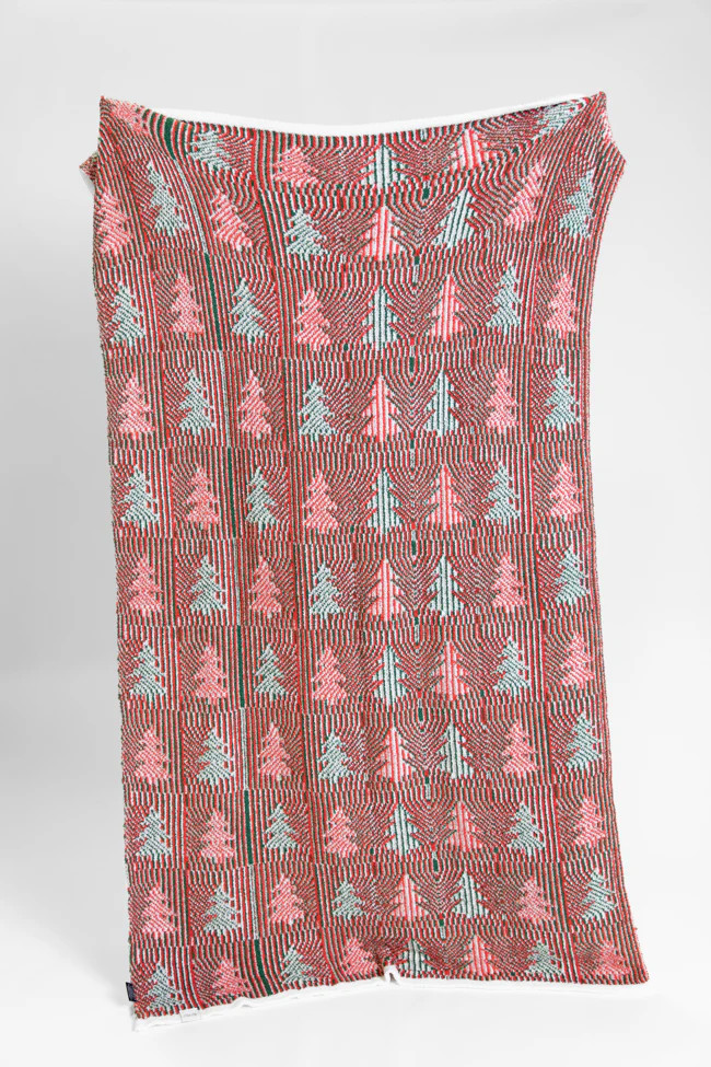 Make Me Believe In Rockin' Around Blanket DOORBUSTER | Pink Lily