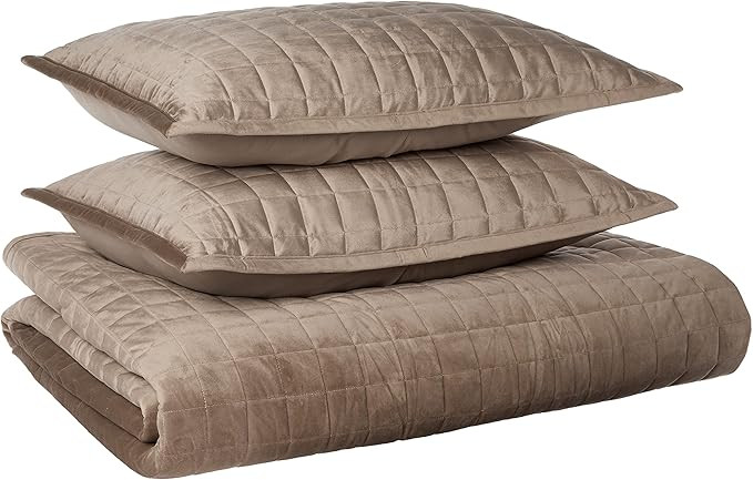 Tribeca Living Velvet Queen Quilt Set, Three-Piece Box Stitch Bedding, Includes Oversized Quilt &... | Amazon (US)