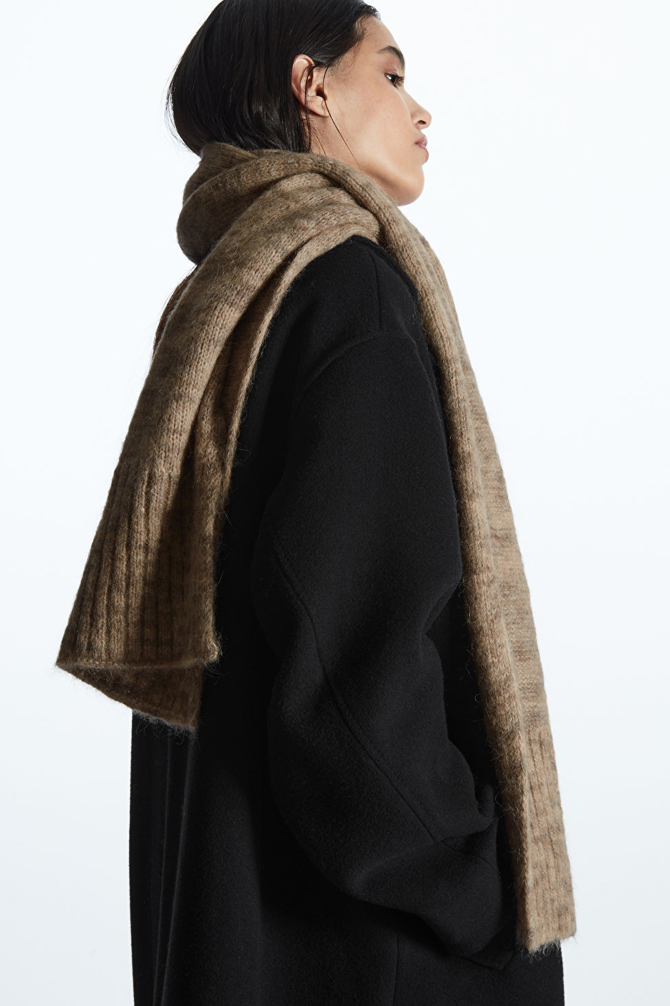 TWO-TONE KNITTED SCARF - BEIGE - COS | COS (EU)