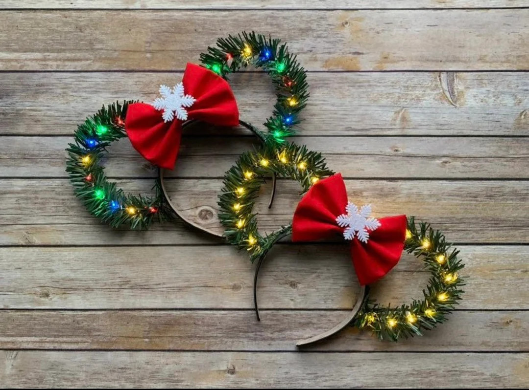 Christmas Disney Ears With Bow/ Wreath Ears/ Holiday Minnie Ears/ Christmas Tree Ears/ Mouse Ears... | Etsy (US)