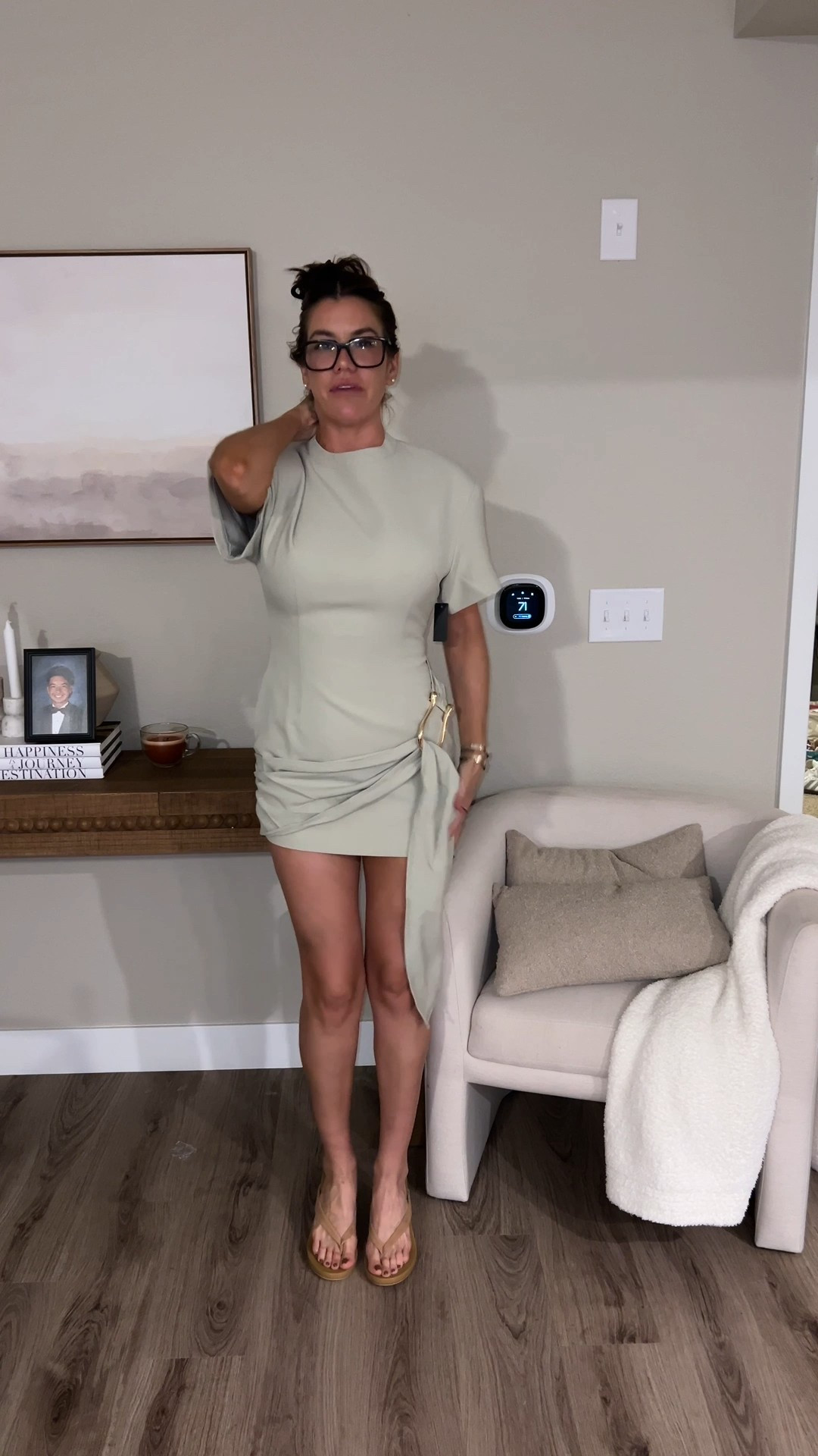 i'm 5'8 and it was short but if ur shorter than 5'8 you need this dress so cute . i'm usually an 8 1/2 inch shoes and I got a nine and it was perfect. 

#LTKParties #LTKStyleTip