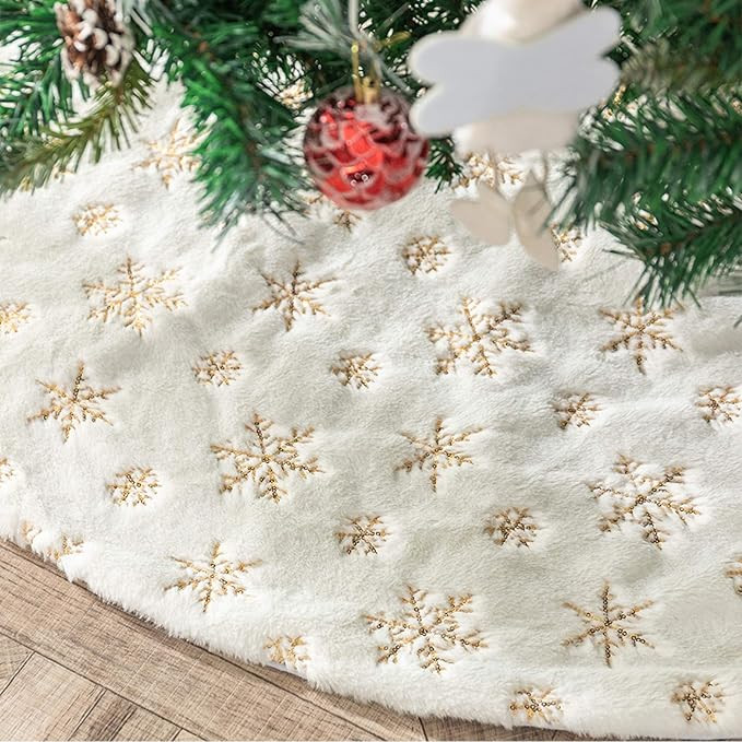 DegGod Plush Christmas Tree Skirts, 36 inches Luxury Snowy White Faux Fur Xmas Tree Base Cover Ma... | Amazon (CA)