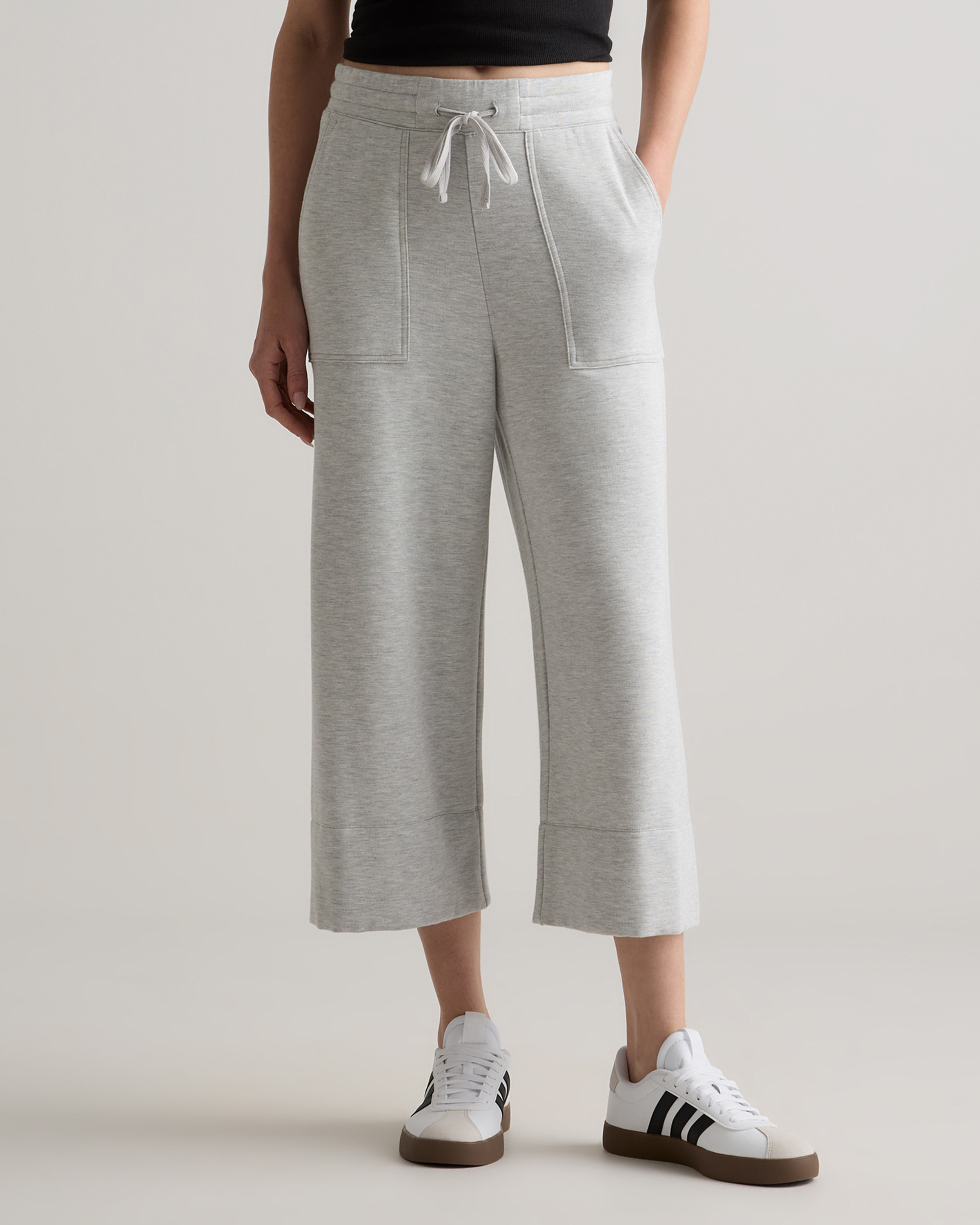 Quince | Women's Wide Leg Fleece SweatPantss in Heather Grey, Supersoft Fleece Lounge Pants Capri, Size Small, Lenzing Modal | Quince