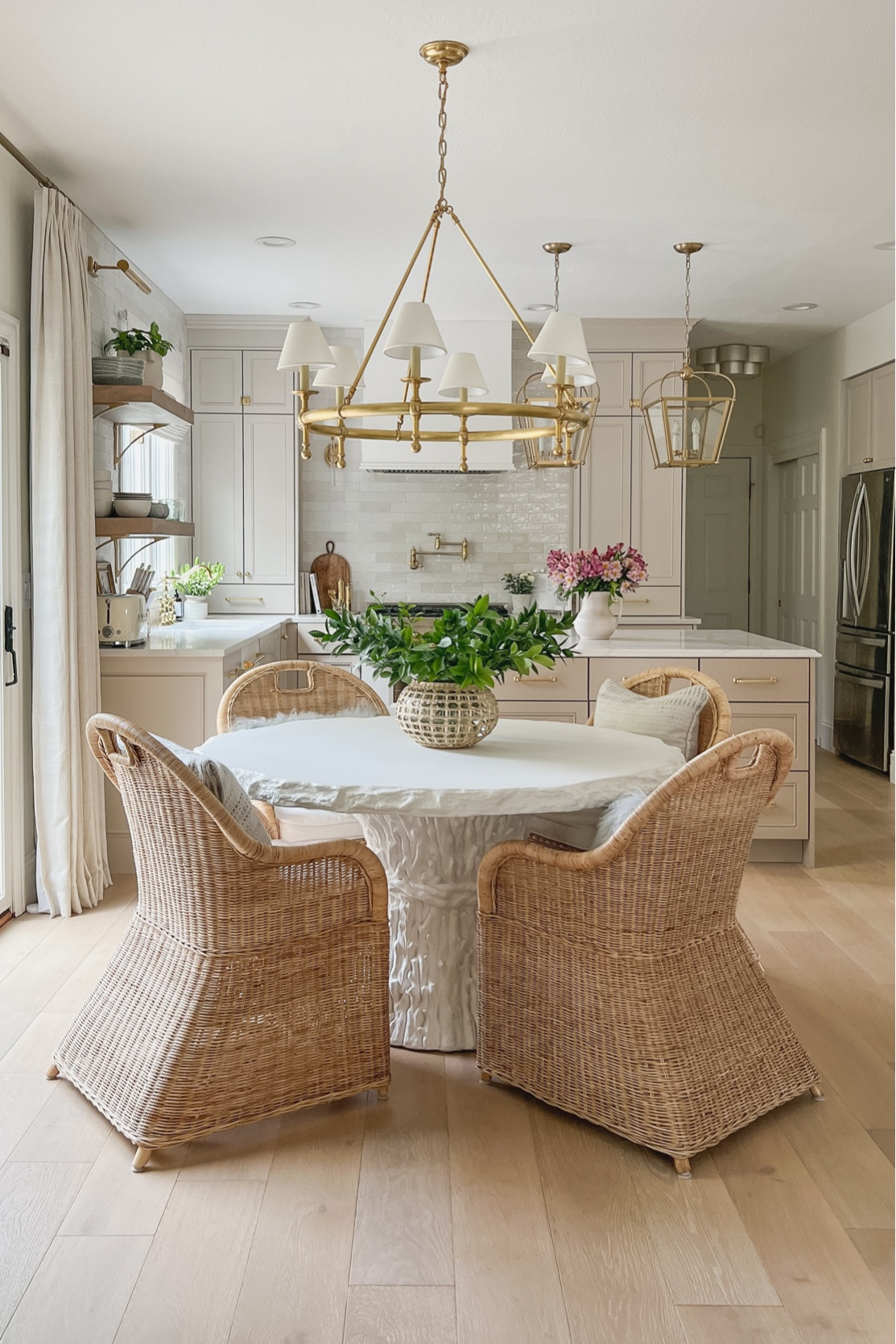 Serena and lily sale, home decor, spring decor, living room, bedroom, entryway, interior decor 

#LTKsalealert #LTKstyletip #LTKhome