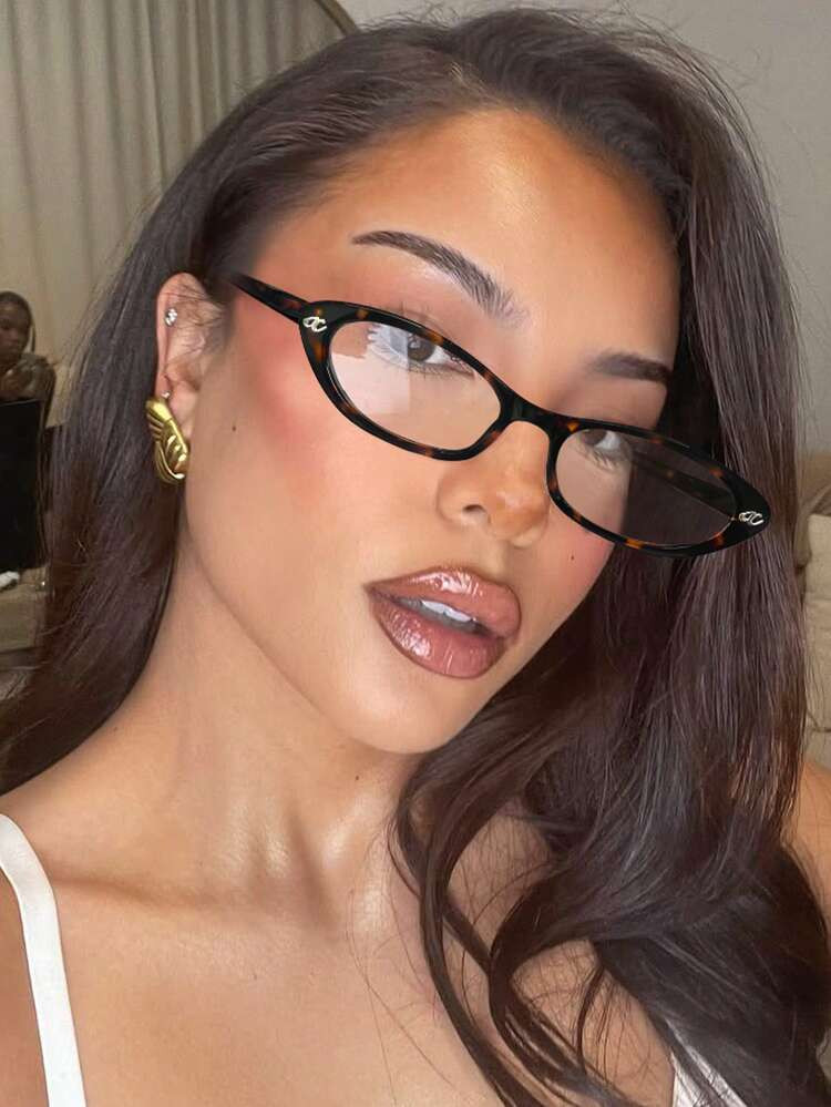1 Pair Oval Cat Eye Fashion Eyeglasses Frame, Transparent Glasses Frame With Metal Accessories, Retro Personalized Versatile Unisex Fashion Eyeglasses Frame, Suitable For Daily Wear, Street Photography, Reading, Writing, Commuting, Vacation, Beach And Other Occasions | SHEIN