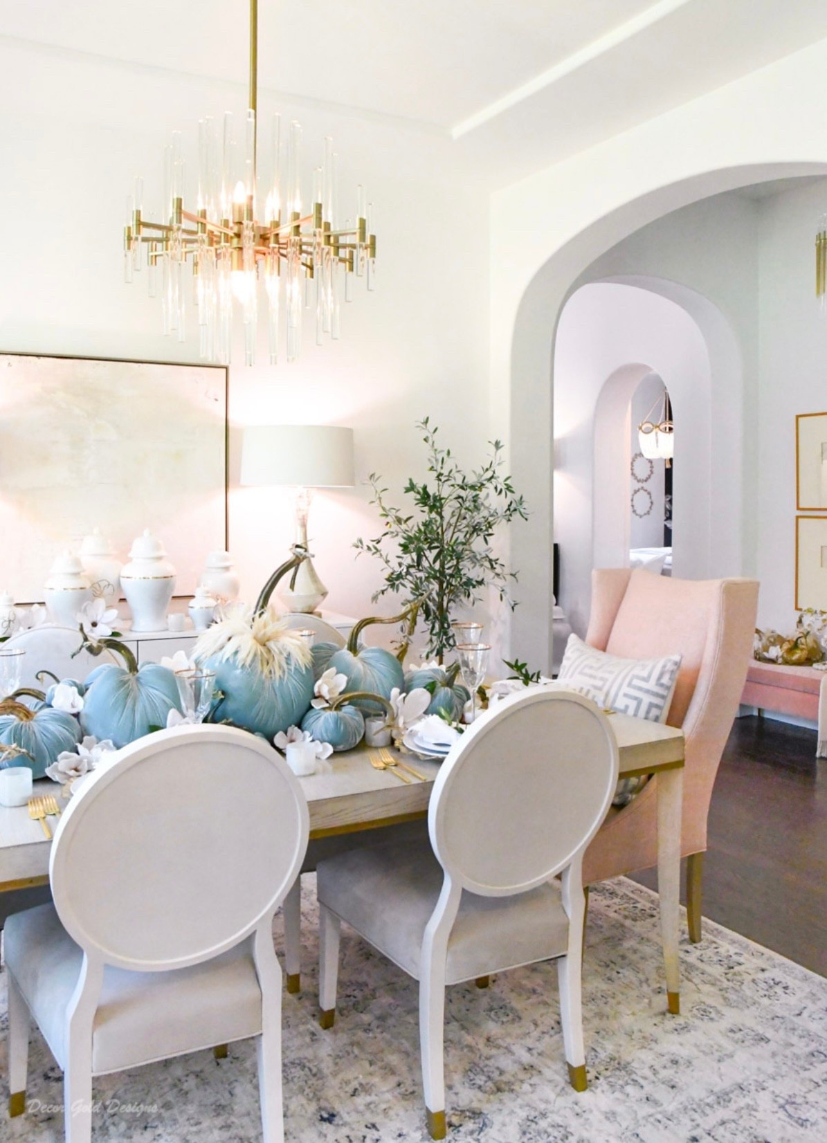 Fall dining room with velvet pumpkins 