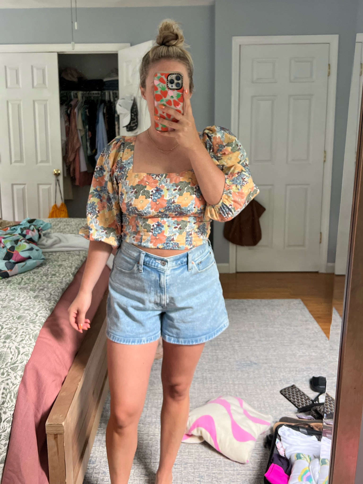 Linking some vacation must haves! These shorts are my most worn item this summer. 

Mom shorts, sunglasses, ray bans, blouse, jewelry organizer, travel organizer 

#LTKFindsUnder100 #LTKBeauty #LTKActive