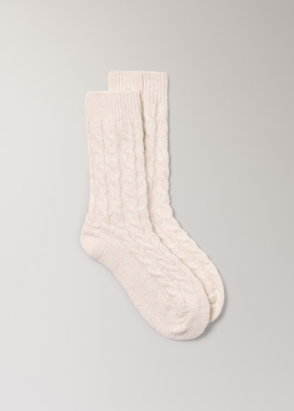 Chunky-knitted braided socks - Women | MANGO United Kingdom | MANGO (UK)