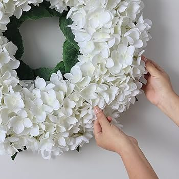 Artificial Hydrangea Wreath for Front Door, 21" Spring Summer White Flower Wreath, Faux Hydrangea... | Amazon (US)