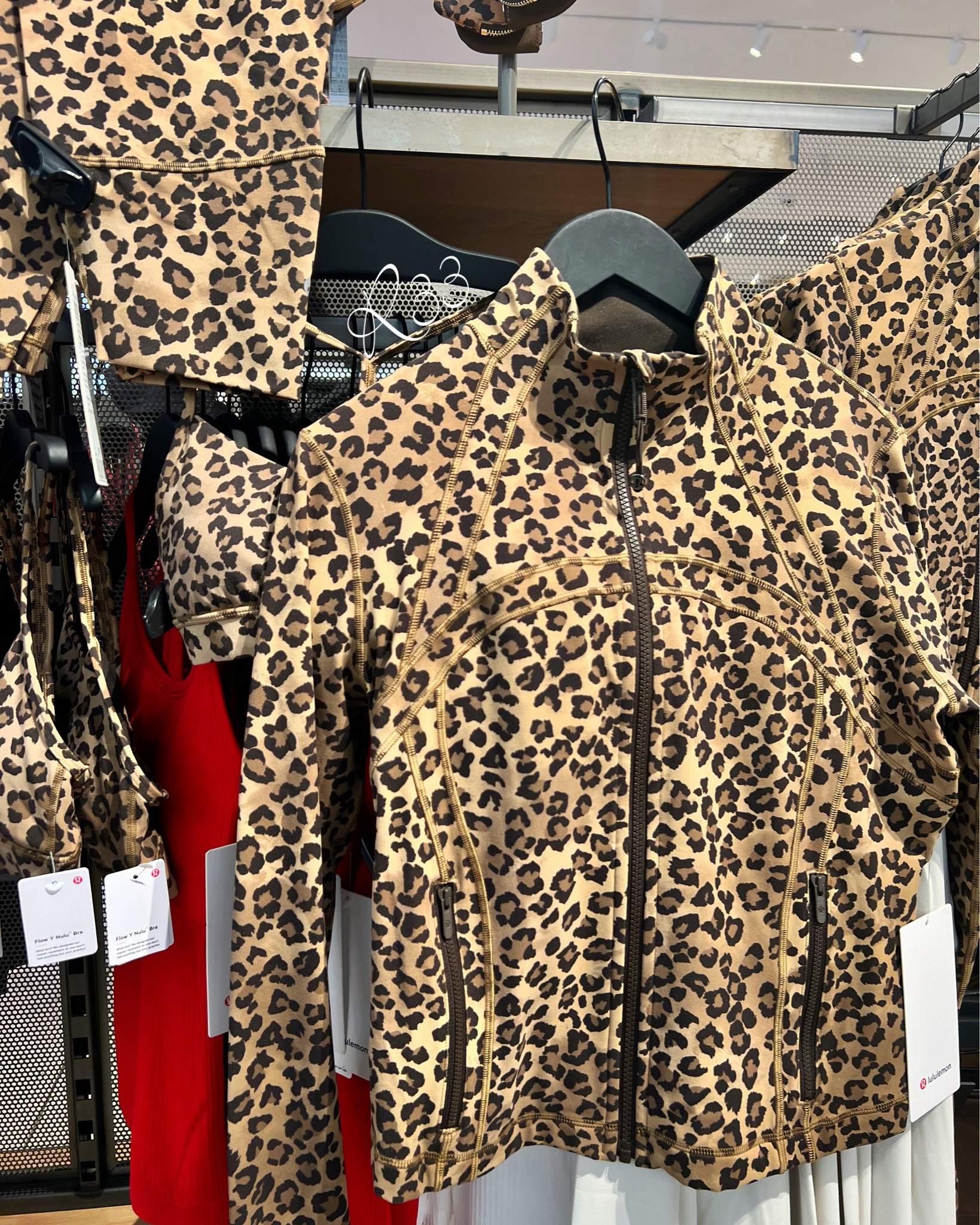 Just a girlie who loves #LeopardPrint  luluIemon didthatttt 😮‍💨🐆😻 #leopard #lululemonset

#LTKfitnessgoals #LTKActive #LTKSeasonal