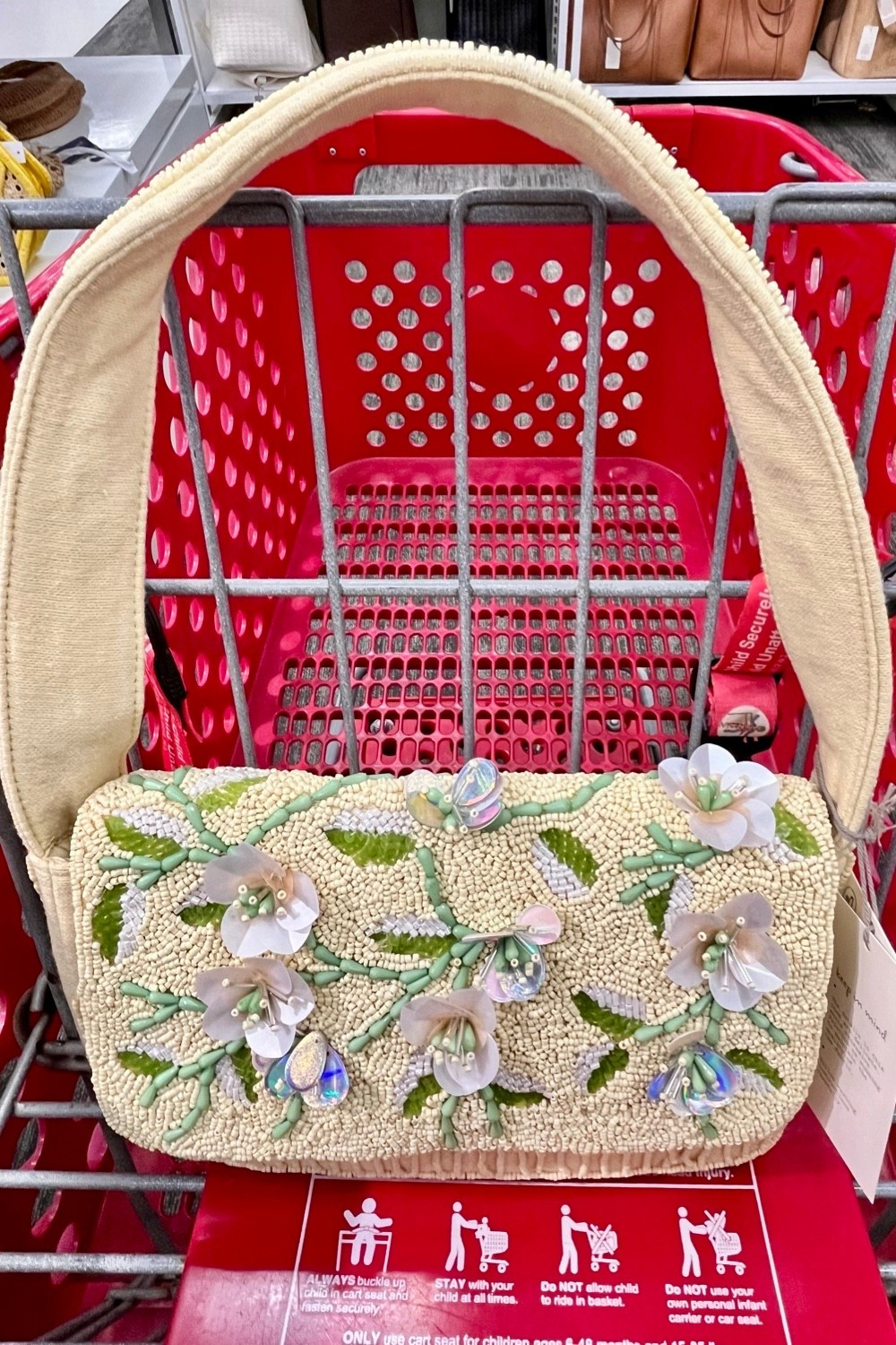 Love the delicate floral design on this beaded purse. A sweet gift idea for the bride to be. $35 at Target. 

Bridal accessories, wedding accessory, bride gift, engagement gift idea. 


#LTKWedding #LTKSeasonal