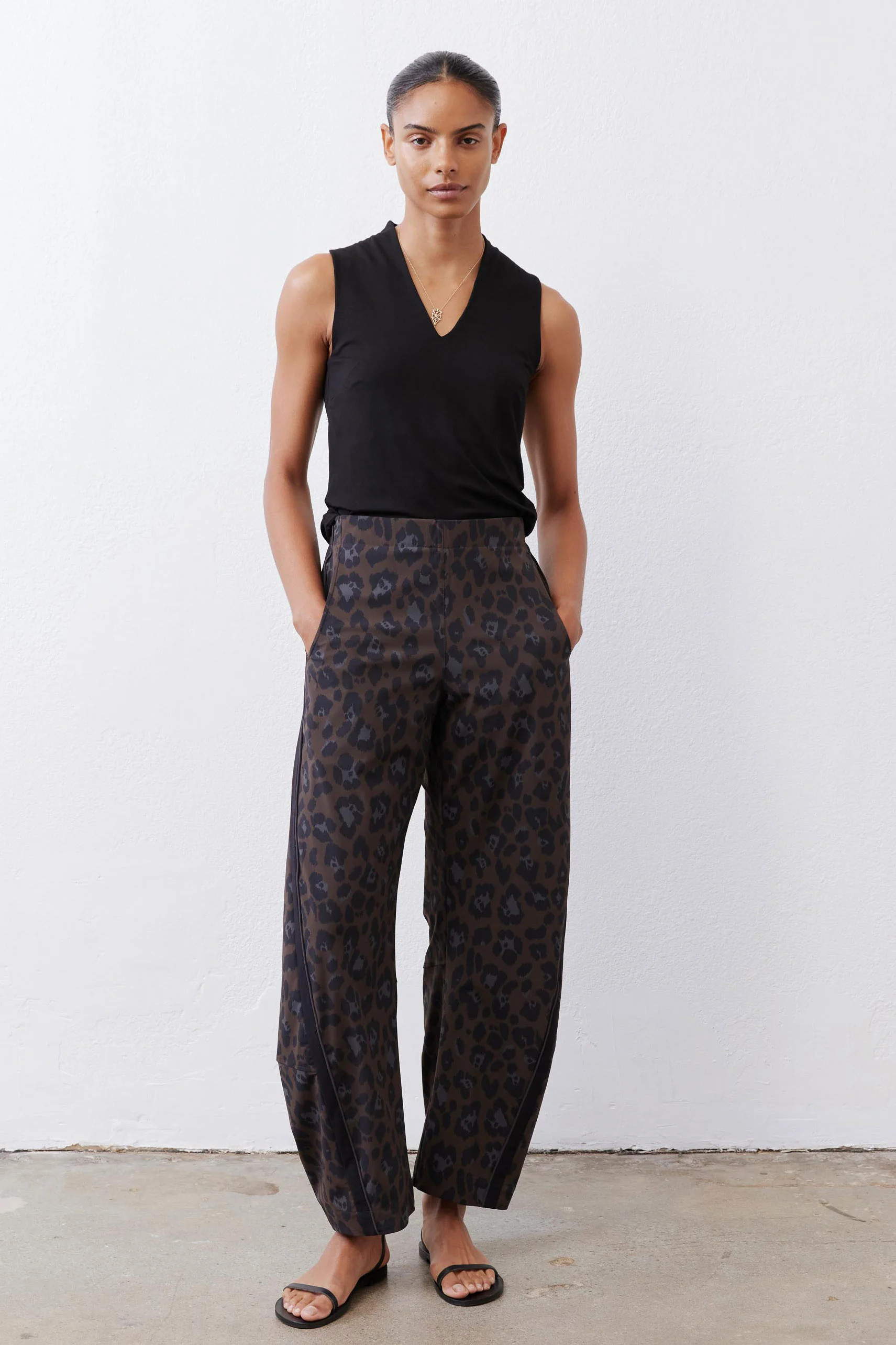 The Petite Side Stripe On The Loose Work Pants | Ruti