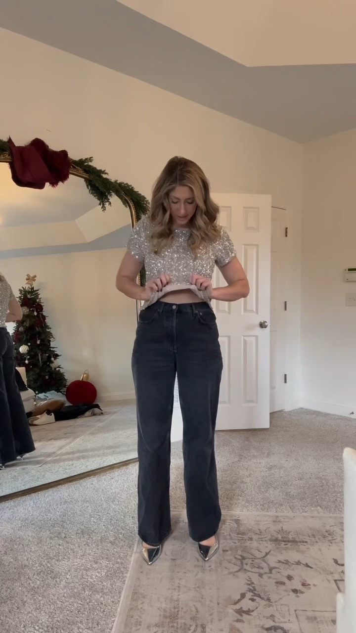 
the CUTEST casual holiday outfit idea from anthro🎄✨🎅🏼 use code: SAMANTHA30 to save 30% off sitewide. Some exclusions apply! TTS M. anthro, anthro sale, sale alert, sale finds, holiday outfit idea, bow sweater, coquette, outfit ideas, anthropologie, straight leg jeans, sweater, Samantha Bauchmann 

 #LTKHoliday #LTKSeasonal #LTKSaleAlert