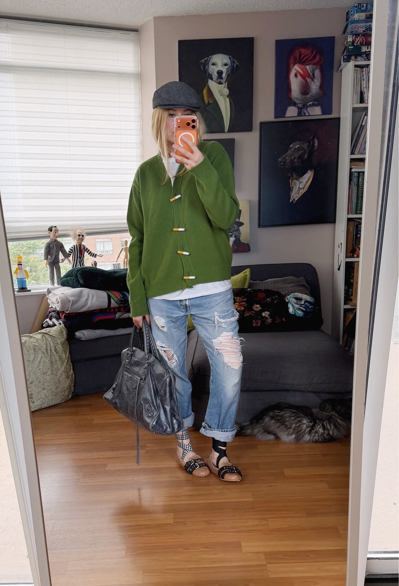 This cardigan was one of the best gifts I ever bought myself. 
Men’s tee, men’s jeans, men’s hat. 
Jeans, bag, and shoes are preloved/vintage.

#LTKcanada #LTKfall #LTKstyletip