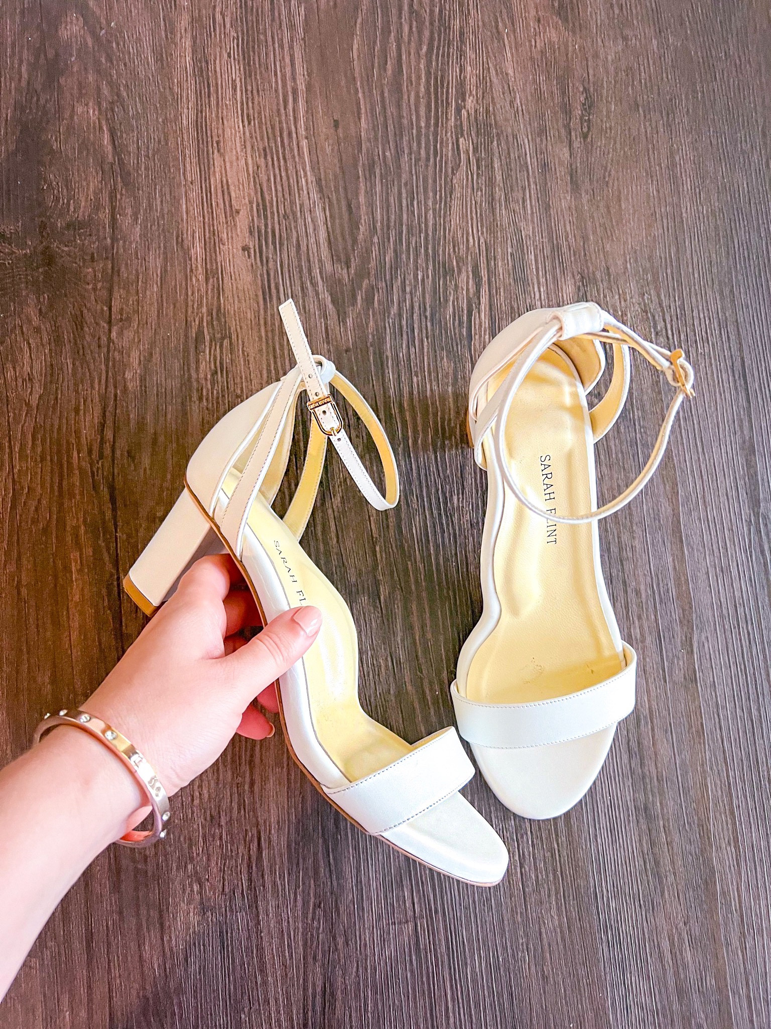 White heels never go out of style 🤍 I love that all of my Sarah Flint heels are classic so are well worth the investment. 

Get $50 off checkout by using my code or click the link in my bio: https://sarah-flint.myshopify.com/discount/SARAHFLINT-BABRUNETTENOMAD



#LTKshoecrush