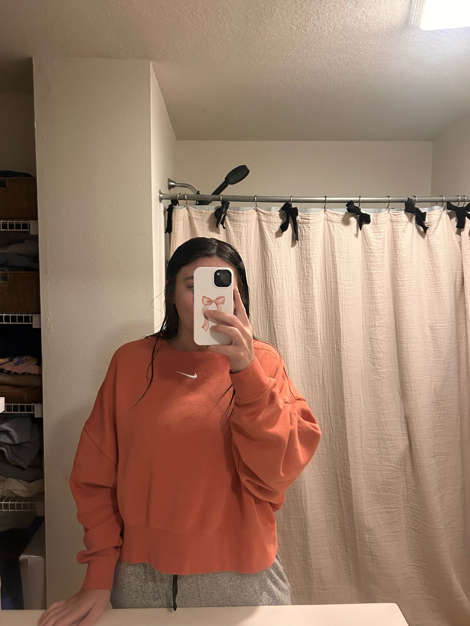 Nike crew neck

#LTKhome #LTKbeauty #LTKstyletip